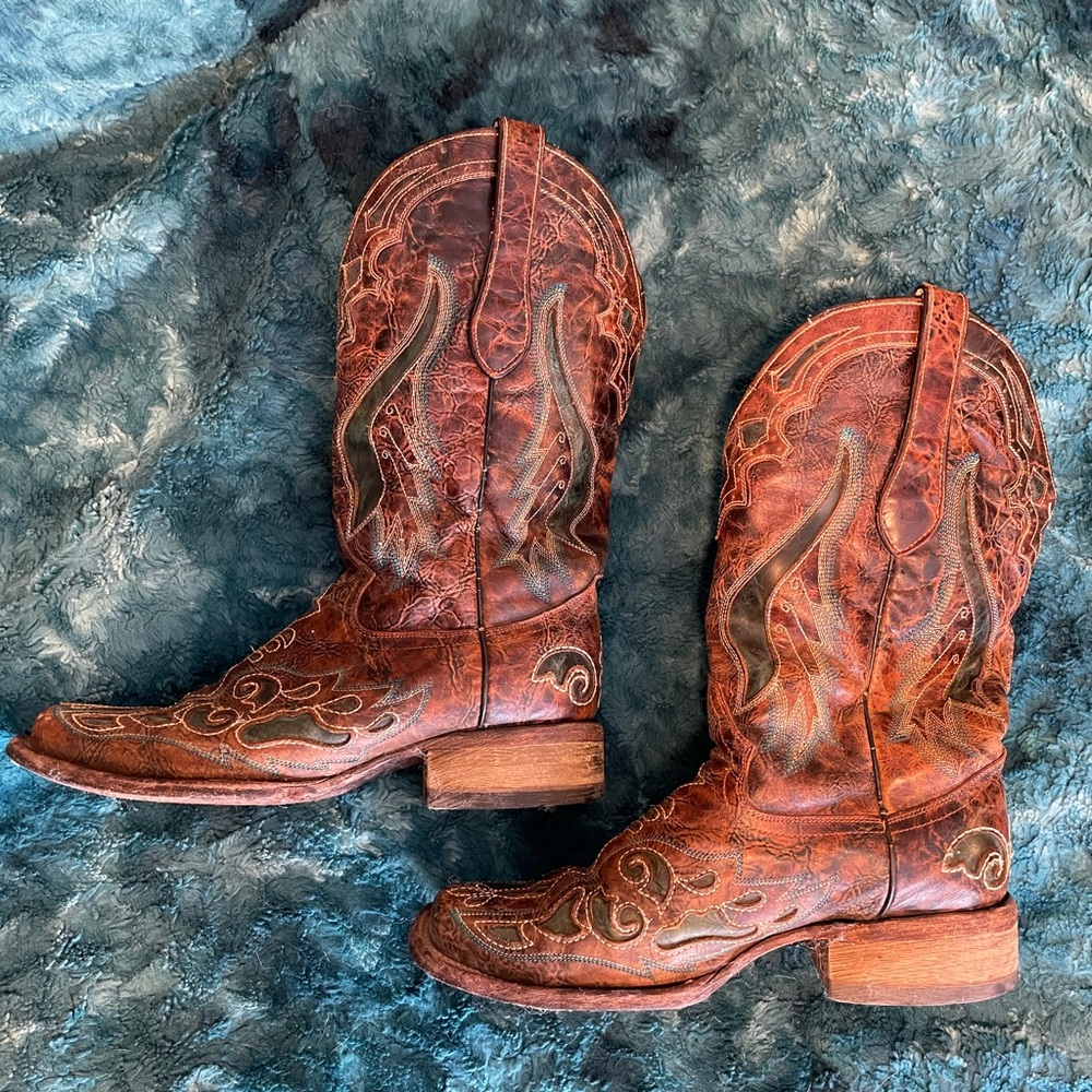 Corral Boots Size 8
